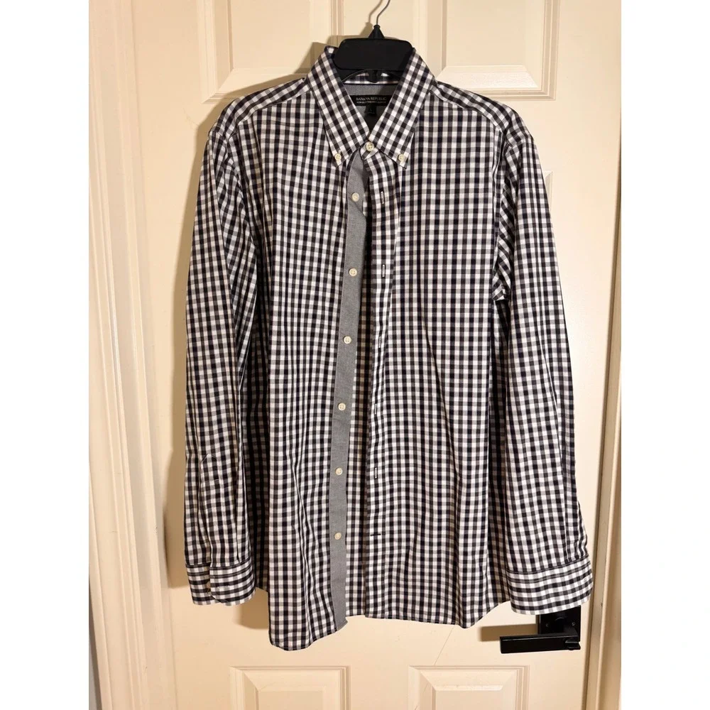 Banana Republic Non-Iron Slim Fit Dress Shirts Large Blue & Black Gingham Bundle